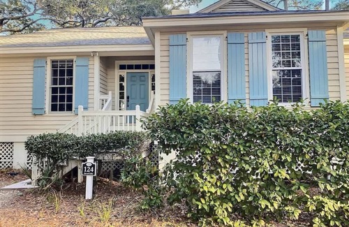 Melrose on the Beach House | Daufuskie Seaside Escape Cottage
