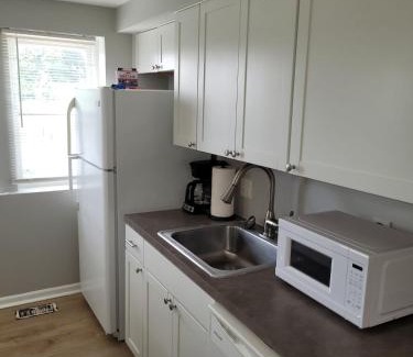 Joslyn Castle Apartment | Davenport Dwellings-Newly furnished 3bd 2ba