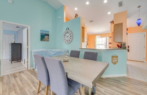 Thousand Oaks House | Davenport Home w/Pool & Hot Tub ~ 9 Mi to Disney!