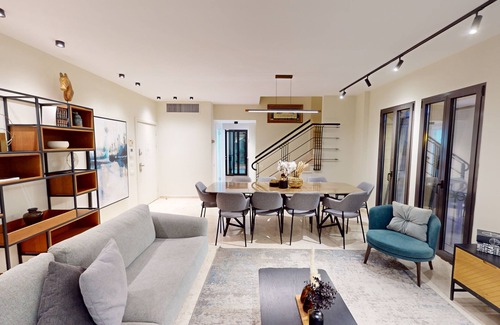 Mamilla Apartment | David Village-4 Bdrs with Garden & Gorgeous View!