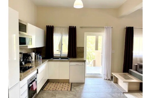 Tamarind Hill Estates House | Dawn Beach Club 2 Bed…2Bath Villa, With Beach Access & Resort Bar