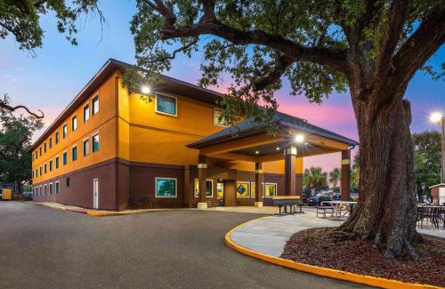 Biloxi Hotel | Days Inn by Wyndham Biloxi Beach