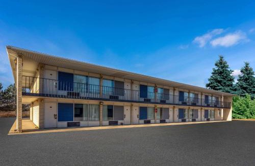 Birch Run Hotel | Days Inn by Wyndham Birch Run
