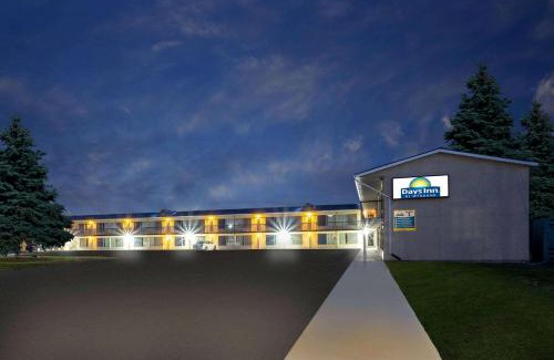 Birch Run Hotel | Days Inn by Wyndham Birch Run