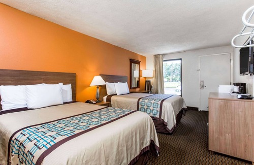 Norfolk - Virginia Beach Hotel | Days Inn by Wyndham Norfolk Airport