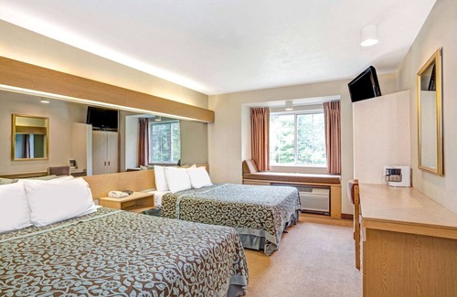 Sturbridge Hotel | Days Inn by Wyndham Sturbridge