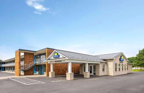 Frederick Hotel | Days Inn of Frederick by Wyndham