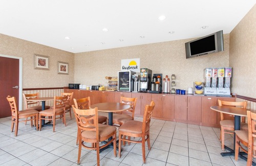 Seaford Hotel | Days Inn & Suites by Wyndham Seaford