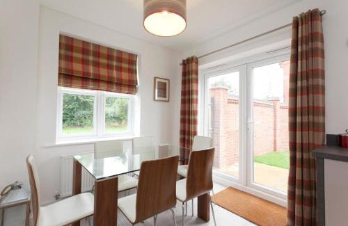 Castle Donington Apartment | DBS Serviced Apartments - The Mews