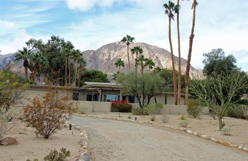 Borrego Springs House | De Anza Country Club, Mid Century Home with Pool!