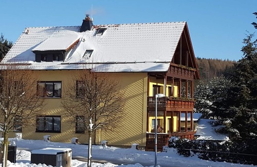 Finsterbergen Apartment | Modern comfort apartment in the spa town on the Rennsteig