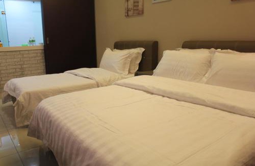 Shah Alam House | De Houz @ Setia Alam Trefoil Homestay