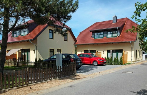 Am Schwarzen Busch House | House Theresa - Here you can already smell the sea!