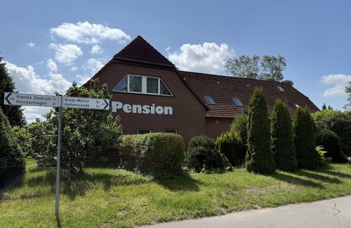 Ribnitz-Damgarten Apartment | Double room for 2 guests with 16m² in Ribnitz Damgarten OT Hirschburg (271162)