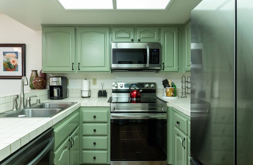 The Movie Colony Condo | Deauville Escape walking distance to casino and downtown