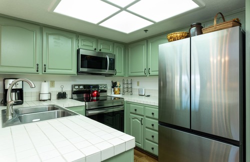 The Movie Colony Condo | Deauville Escape walking distance to casino and downtown