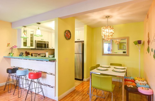 Hermosa Village House | Dec 5-8/GVH3/Closest Walk2Disney+CUTE+Wifi+Netflix+Parking+