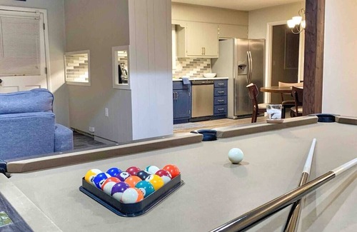 Decatur House | Decatur Chic Family Home with Pool Table