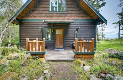 Decatur Island Cabin | Decatur Island Hideaway w/Sweeping San Juan Views