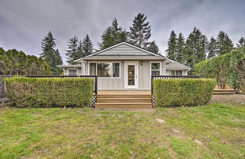 Education Hill House | Deck and Game Room Redmond Home about 17 Mi to Seattle