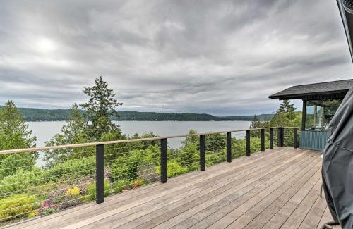 Union House | Deck and Sweeping Views Family Union Home