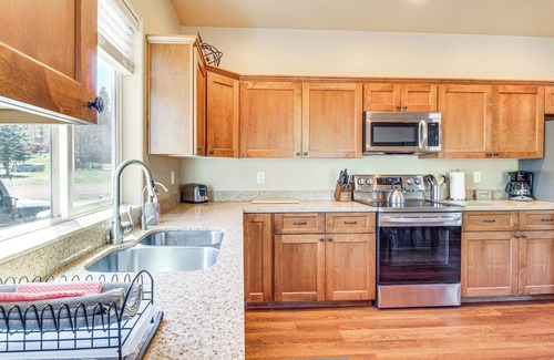 Clay Springs Cabin | Deck & ATV Trail Access: Quiet Cabin in Show Low