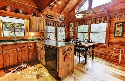 Ellijay Cabin | Deck over Ellijay River, hot tub, fenced yard-pet friendly ADULT ONLY