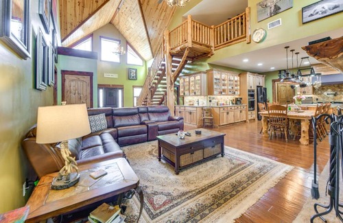 Pine Mountain House | Deck, Smoker and Yard Peaceful Gem in Pine Mountain