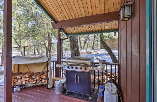 Groom Creek House | Deck with Wooded Views Rustic-Chic Prescott Cabin!