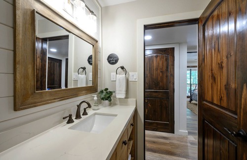 Broken Bow Cabin | Deer Valley-Rustic Farm Cabin close to Lake on 4.5 acres-Pets Allowed