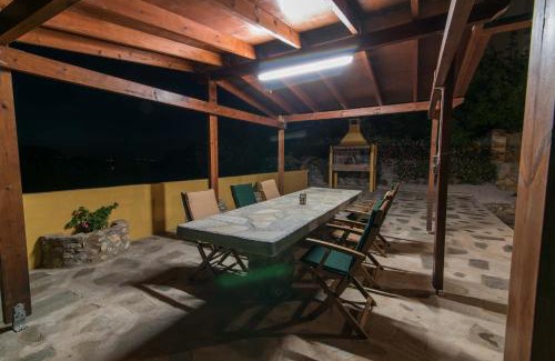 Gavalochori House | Dekem Residence