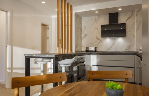 Cadiz Apartment | DELFIN Sunny Home by Cadiz4Rentals