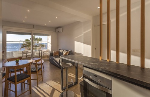 Cadiz Apartment | DELFIN Sunny Home by Cadiz4Rentals