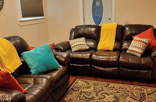 St. Marys Cottage | Delia's River Retreat: Charming 3 Bedroom Cottage in St. Marys, Georgia