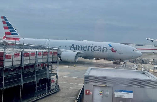 New London Apartment | DELIGHTFUL 2BR apartment with balcony- 15 min from Mohegan Sun Casino