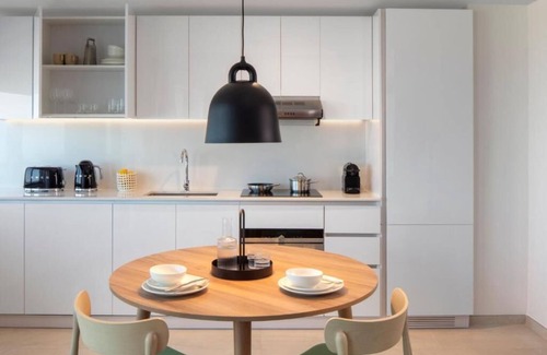 Sheikh Zayed Road Apartment | Delightful 2BR with Burj Khalifa View Trade Center Dubai