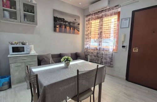 Zona XL Magliana Vecchia Apartment | Delightful and cozy apartment near Rome fairgrounds and airport