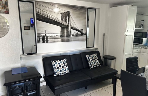 Delray Beach Apartment | Delightful apartment with AC in sunny Delray Beach