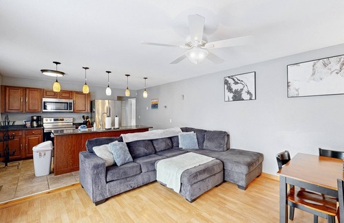 Northeast Anchorage House | Delightful mountain-view retreat with spacious deck & jetted tub - dog-friendly