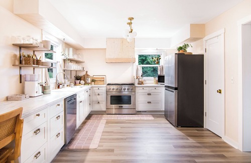 Saxonburg House | Delightful & Well Provisioned 3 Bedroom Home in Ideal Location