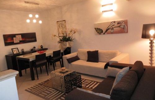 Forte dei Marmi Villa | Deliziosa Villetta