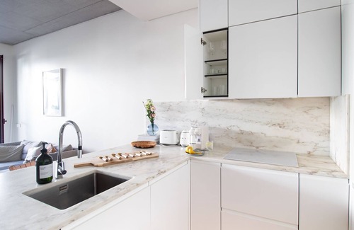 Marvila Apartment | Deluxe 2BDR Apartment W/Patio by LovelyStay