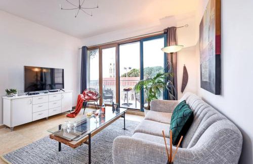 Jaffa Apartment | Deluxe 2BR Apt w Pool in Historical Jaffa with Shelter by Sea N' Rent
