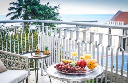 Jaffa Apartment | Deluxe 2BR Apt w Pool in Historical Jaffa with Shelter by Sea N' Rent