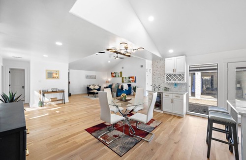 Spring Branch West House | Deluxe 5BR 3BA home in Houston