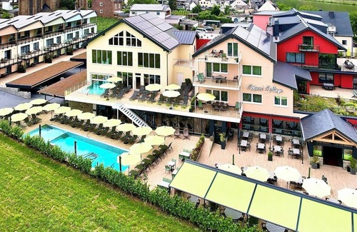 Ellenz-Poltersdorf Apartment | Deluxe apartment - 1-8 persons - 4 bedrooms