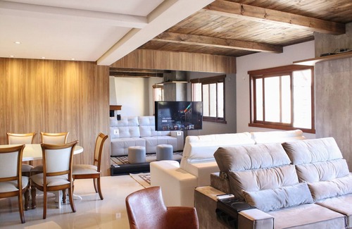 Dutra Apartment | Deluxe Apartamento Gramado 35People, Air-conditioned 8dorm 7wc