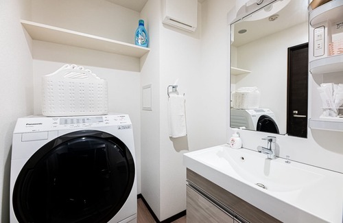 Hakata-ku Apartment | Deluxe Apartment 3 Double Beds 1 Single Bed Room for 7 people/Fukuoka Fukuoka