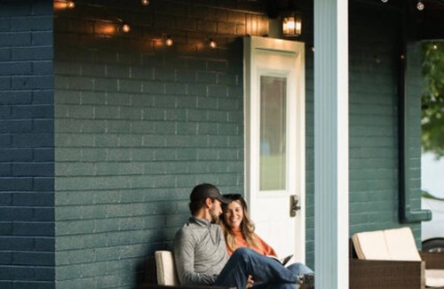 Milroy Cabin | Deluxe Cabin 2 - Hartman Center
