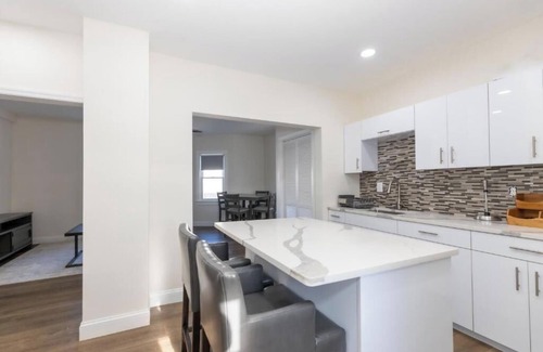 Seaside Heights Apartment | Deluxe Family Room #2